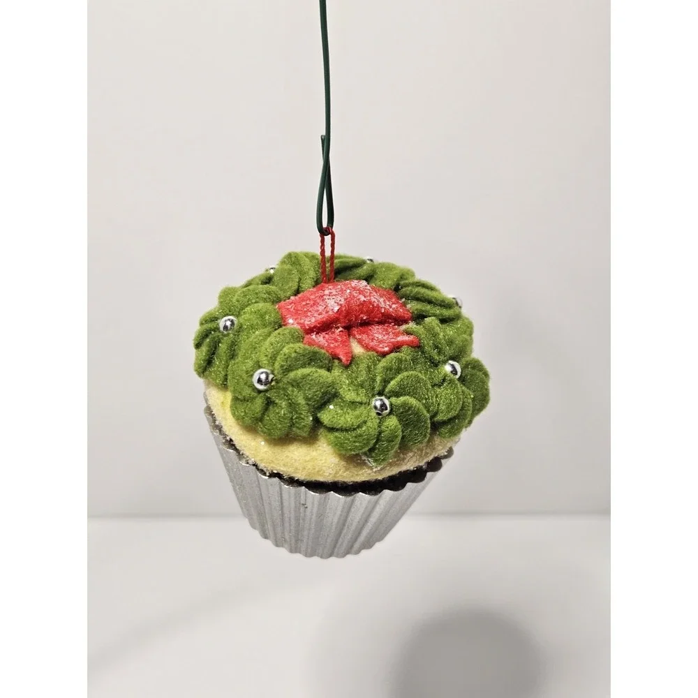 Lot of 2 Hallmark Christmas Cupcakes Ornaments Oh So Sweet Simply Irresistible